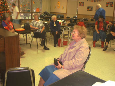 antioch_senior_center_103101_71.JPG 30.6K